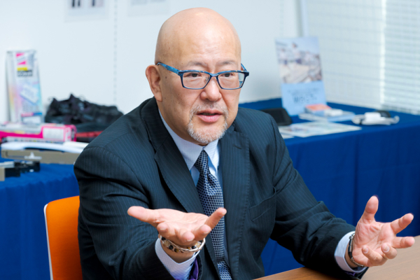 写真：村田憲彦氏
