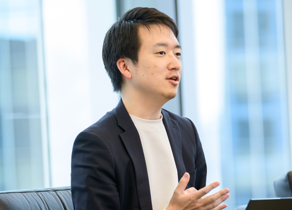 写真： 大村武弥氏