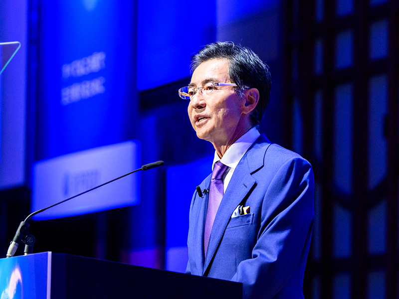 写真:服部真二氏