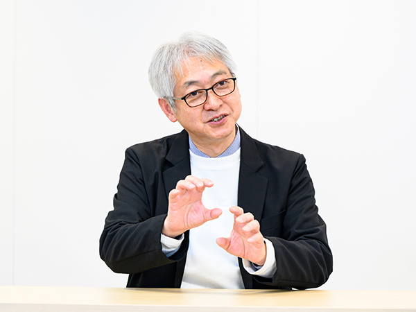 写真： 山田勉