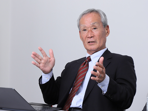 写真：橋本昇氏