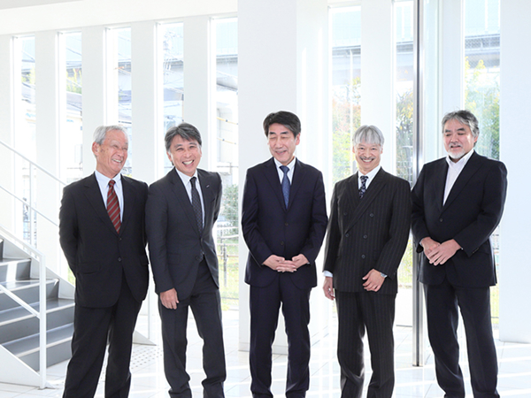 写真：左から順に、橋本昇氏、 岸本詳司氏、木村達郎、山田茂雄、三浦仁