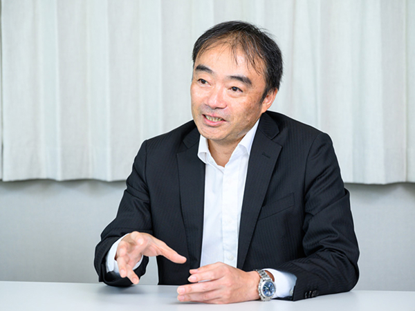 写真：伊東岳史