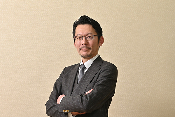 写真: 小林穣氏