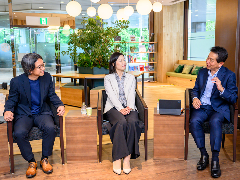 写真：豊福氏、麻畠氏、齊藤