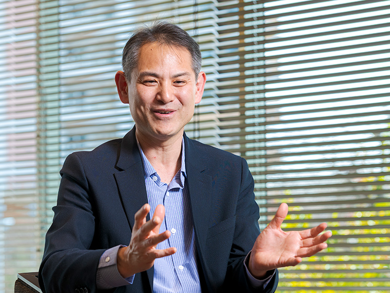 写真:三ツ井淳一