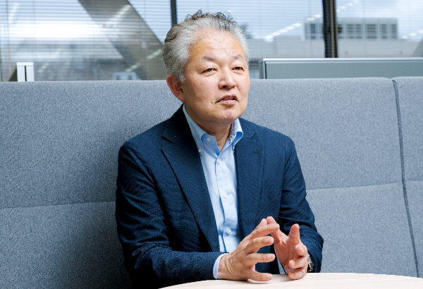 写真： 藤堂眞治氏
